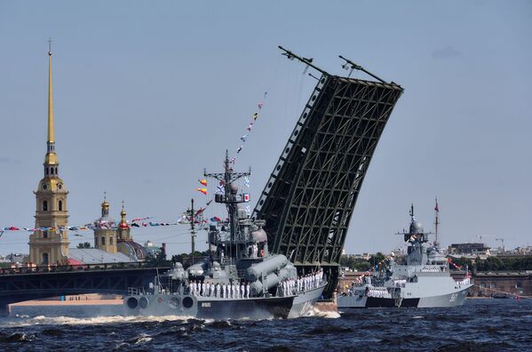 La Armada rusa se prepara para celebrar su gran día - Sputnik Mundo