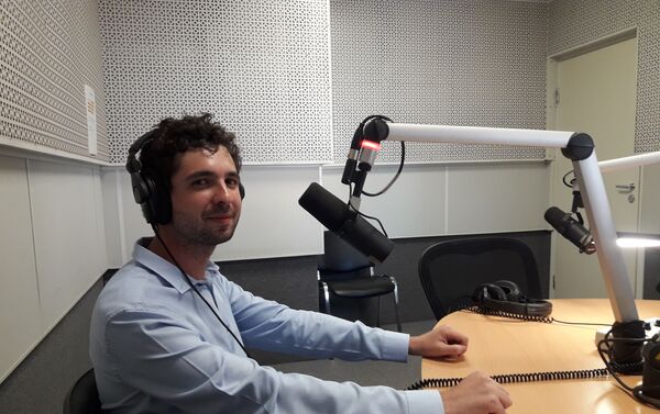 Nicolás Font en los estudios de Radio Sputnik en Moscú - Sputnik Mundo