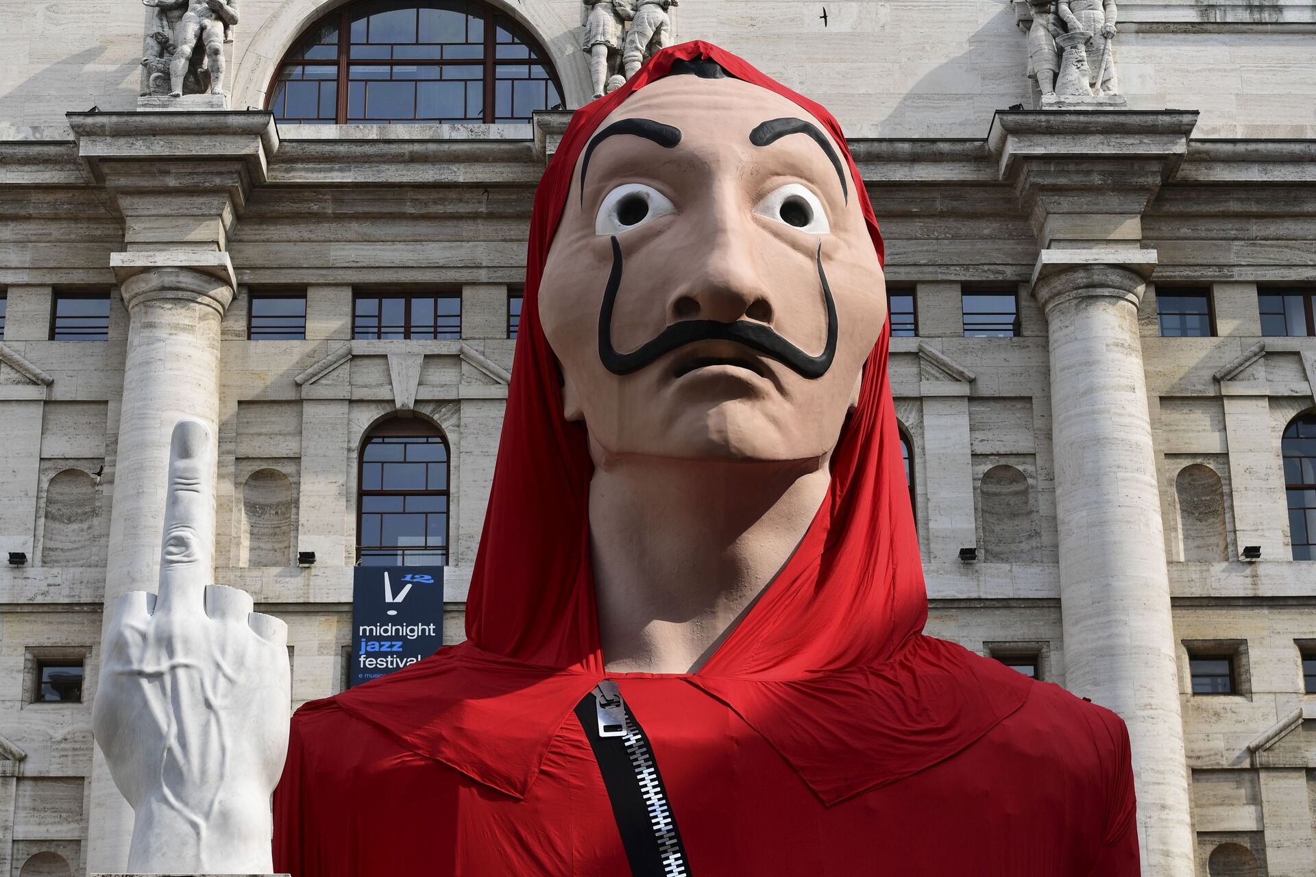 La máscara de Dalí popularizada por la serie 'La casa de papel' - Sputnik Mundo, 1920, 03.09.2021