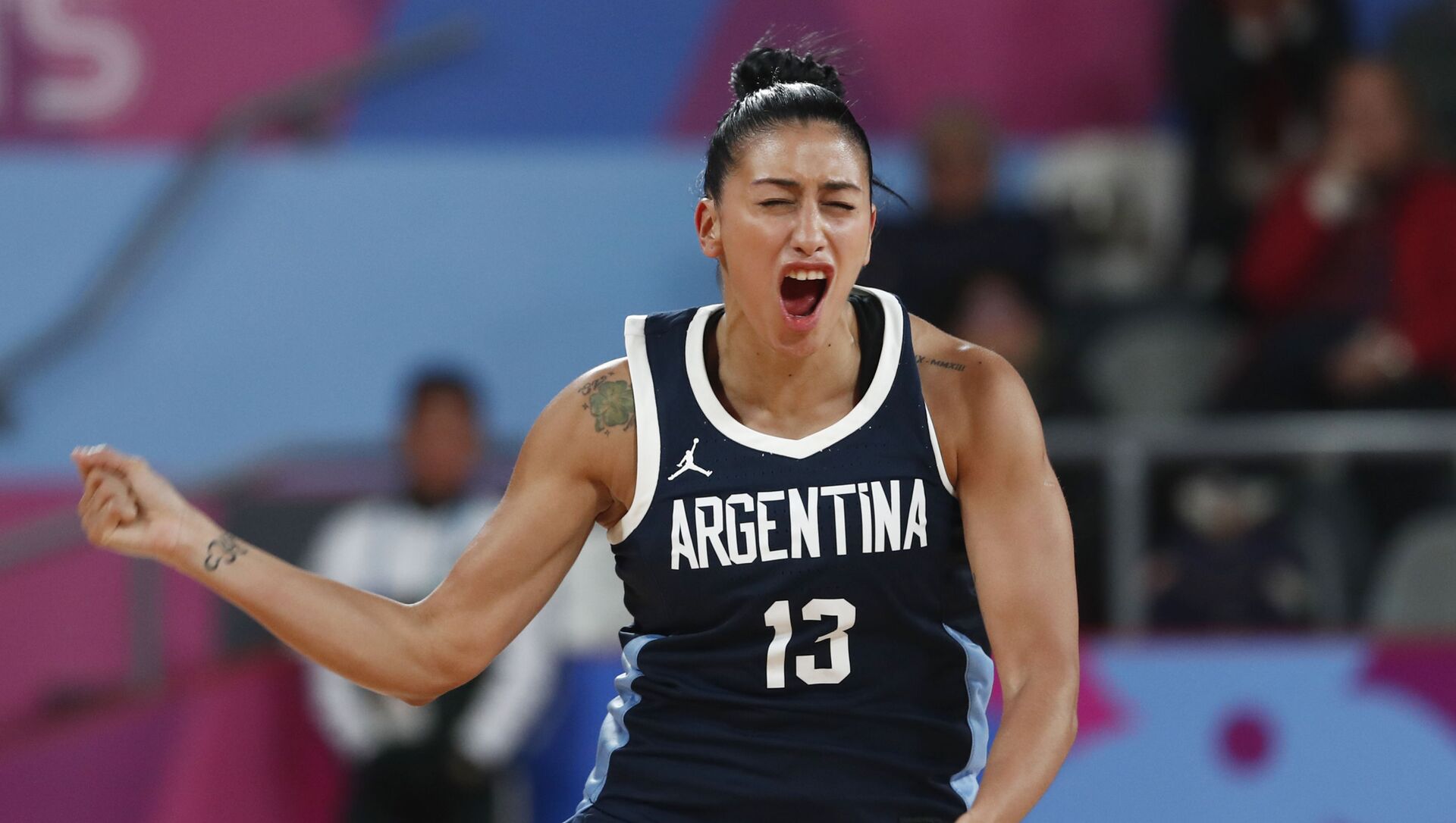 Papelón panamericano: Argentina eliminada en baloncesto femenino por el  uniforme , Sputnik Mundo
