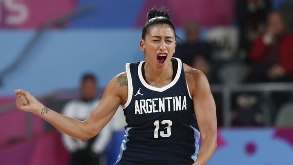  Debora Gonzalez, baloncestista argentina, celebra un triple contra EEUU en los Juegos Panamericanos Lima 2019 - Sputnik Mundo