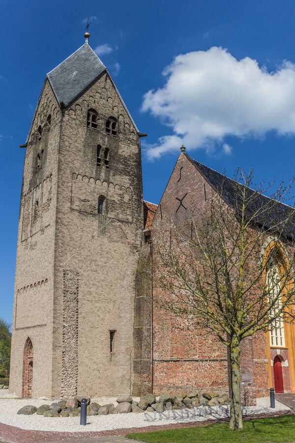 Церковь Святого Вальфрида в Бедуме, Нидерланды - Sputnik Mundo