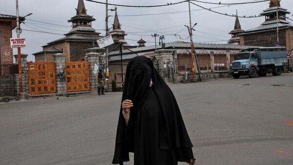 Una mujer musulmana en Cachemira - Sputnik Mundo