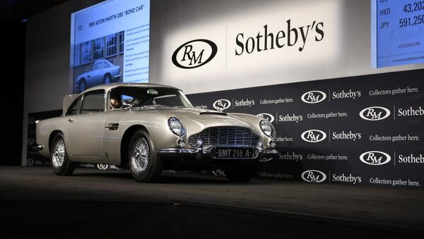 Aston Martin DB5 de James Bond - Sputnik Mundo