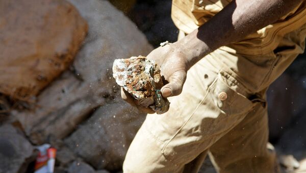 Un minero de cobalto en la República Democrática del Congo - Sputnik Mundo