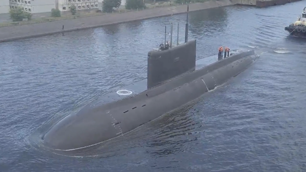 El nuevo submarino diésel-eléctrico ruso hace acto de presencia   - Sputnik Mundo