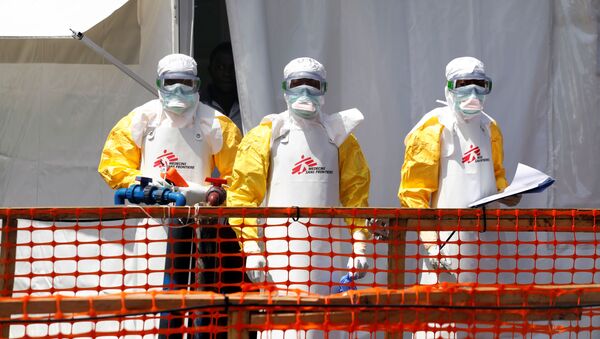 Especialistas luchan contra el ébola en África - Sputnik Mundo
