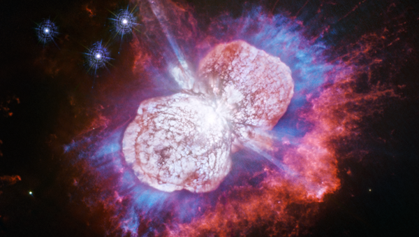 El mayor espectáculo de fuegos artificiales de la galaxia, capturado por el Hubble - Sputnik Mundo