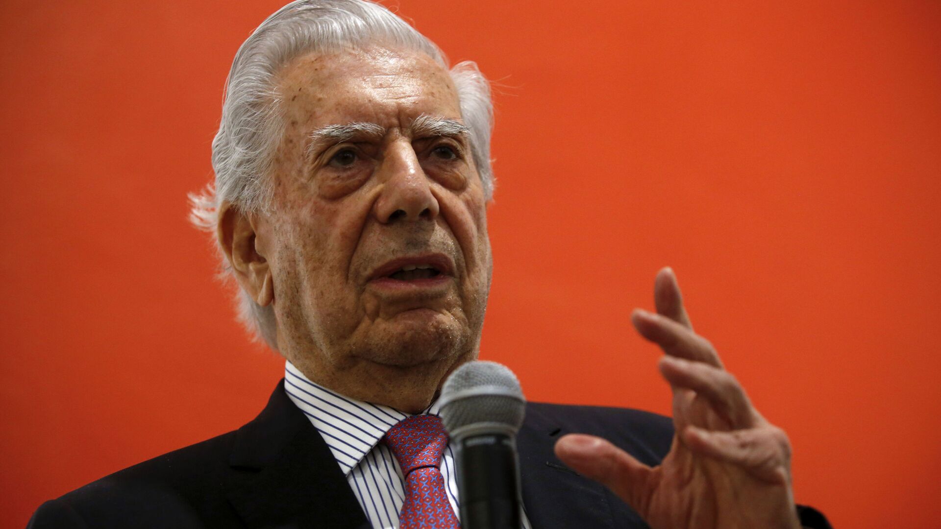 Mario Vargas Llosa, escritor peruano - Sputnik Mundo, 1920, 05.10.2021