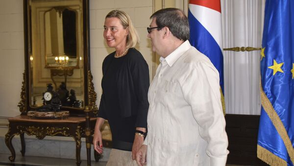 Alta Representante de la UE, Federica Mogherini y el canciller cubano, Bruno Rodríguez Parilla - Sputnik Mundo