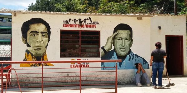 El retrato de una vivienda popular al este de Caracas, en el corazón de la clase alta (fotos) El retrato de una vivienda popular al este de Caracas, en el corazón de la clase alta (fotos) - Sputnik Mundo