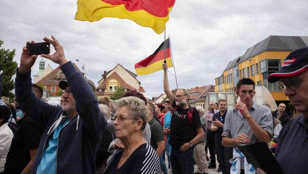 Los partidarios de AfD durante las elecciones en Brandenburgo y Sajonia, Alemania - Sputnik Mundo