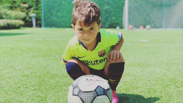 Mateo Messi, hijo de Lionel Messi - Sputnik Mundo