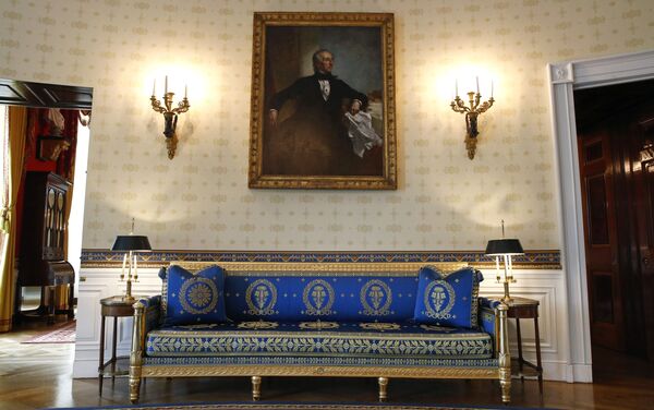 La Sala Azul de la Casa Blanca tras una remodelación coordinada por la primera dama de Estados Unidos, Melania Trump - Sputnik Mundo
