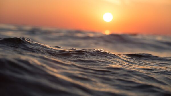 El mar y el sol. Imagen referencial - Sputnik Mundo