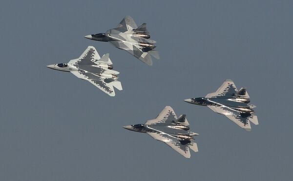Los diferentes colores del caza Su-57 ruso (fotos) Los diferentes colores del caza Su-57 ruso (fotos) - Sputnik Mundo