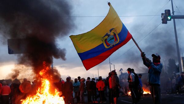 Protestas en Ecuador tras las medidas econímicas de Lenín Moreno  - Sputnik Mundo