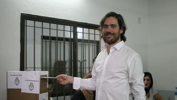 Nicolas del Caño vota en Avellaneda - Sputnik Mundo