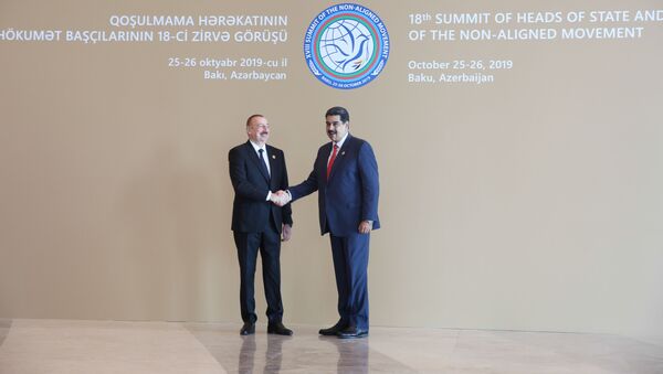 Ilham Aliyev, presidente de Azerbaiyán, junto al presidente de Venezuela, Nicolás Maduro - Sputnik Mundo