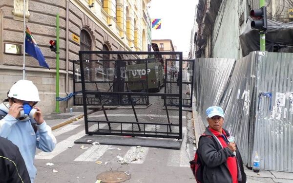 Barricadas en La Paz, Bolivia - Sputnik Mundo