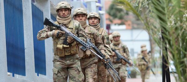 Militares bolivianos en La Paz, Bolivia Militares bolivianos en La Paz, Bolivia - Sputnik Mundo