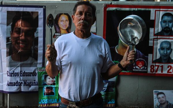 Familiares de los desaparecidos protestan en Ciudad de México - Sputnik Mundo