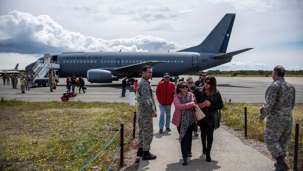 El avión Hércules C-130 de la Fuerza Aérea de Chile (FACH) - Sputnik Mundo