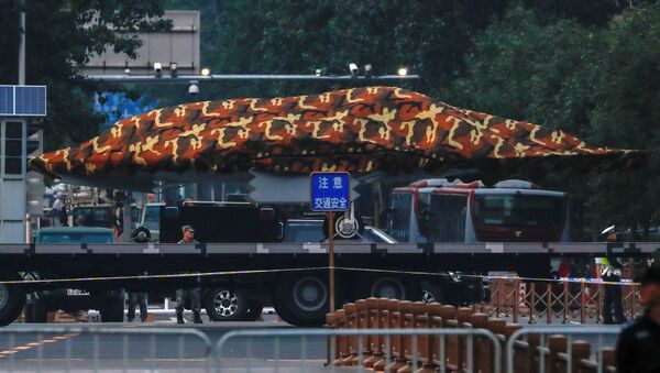 Un dron chino durante el ensayo de un desfile militar - Sputnik Mundo
