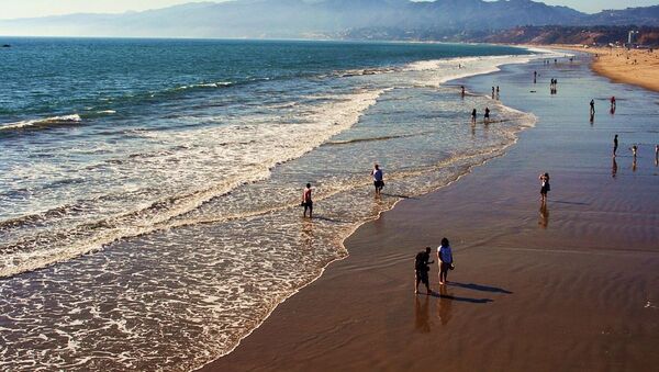 Una playa en California, referencial - Sputnik Mundo