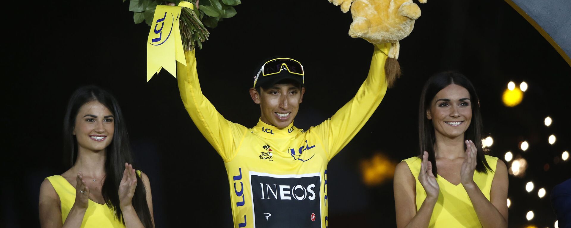 El ciclista colombiano Egan Bernal, primer latinaomericano en ganar el Tour de France en 2019 - Sputnik Mundo, 1920, 24.01.2022