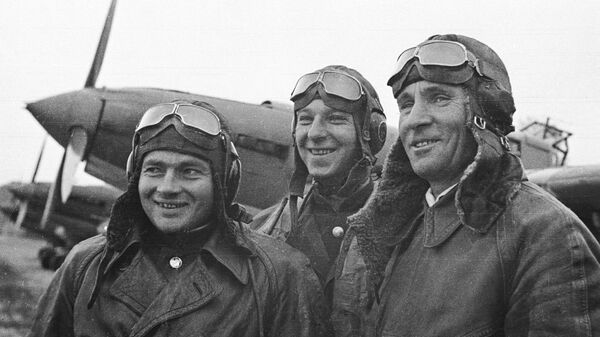 Aviadores soviéticos que participaron en la liberación de Corea - Sputnik Mundo