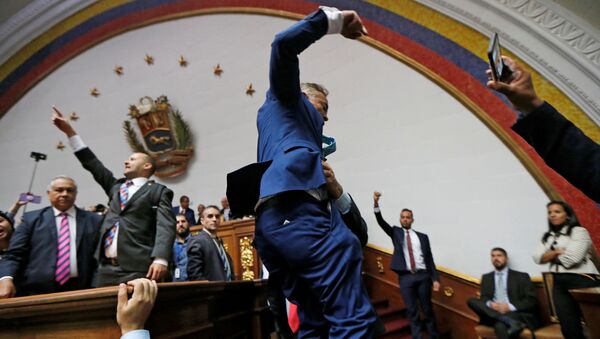 Opositores venezolanos en la Asamblea Nacional - Sputnik Mundo