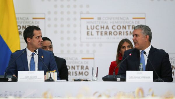 El presidente de Colombia, Iván Duque, junto al opositor venezolano Juan Guaidó - Sputnik Mundo