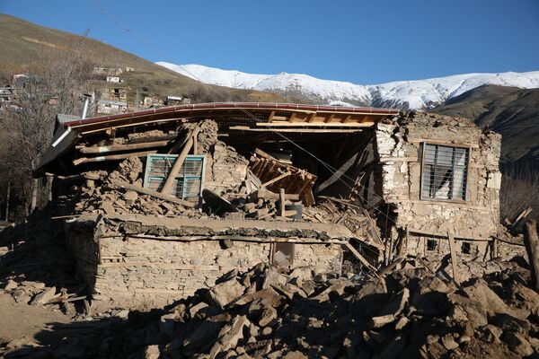 Consecuencias del terremoto que dejó decenas de muertos en Turquía - Sputnik Mundo