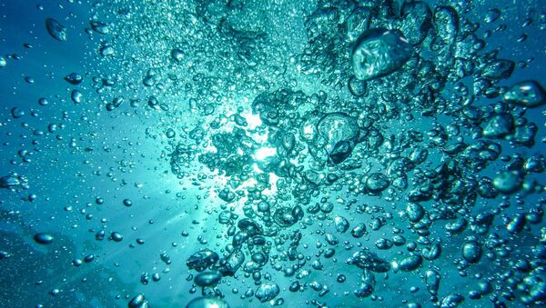 Burbujas de aire en el agua - Sputnik Mundo