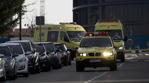 Ambulancias en Madrid, España - Sputnik Mundo