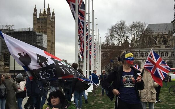 Los partidarios del Brexit se reúnen en el Parliament Square en Londres - Sputnik Mundo