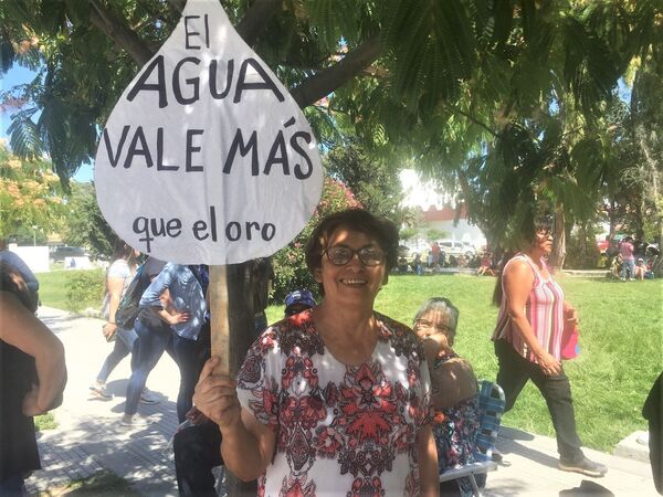 La minería maldita por el poder mapuche en el sur de Argentina La minería maldita por el poder mapuche en el sur de Argentina - Sputnik Mundo
