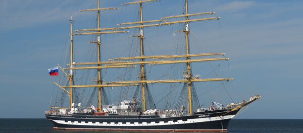 El velero ruso Kruzenshtern llega al puerto de Montevideo El velero ruso Kruzenshtern llega al puerto de Montevideo - Sputnik Mundo