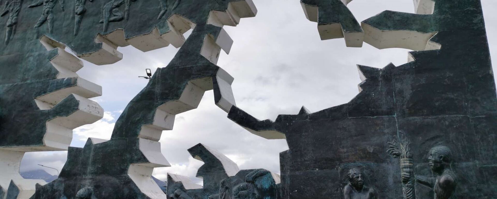 Monumento a los Caídos en Malvinas, en Ushuaia, Argentina - Sputnik Mundo, 1920, 14.06.2021
