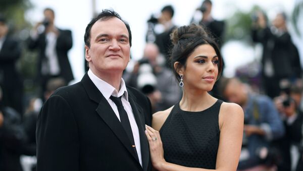 El director Quentin Tarantino junto a su esposa, Daniella Pick - Sputnik Mundo
