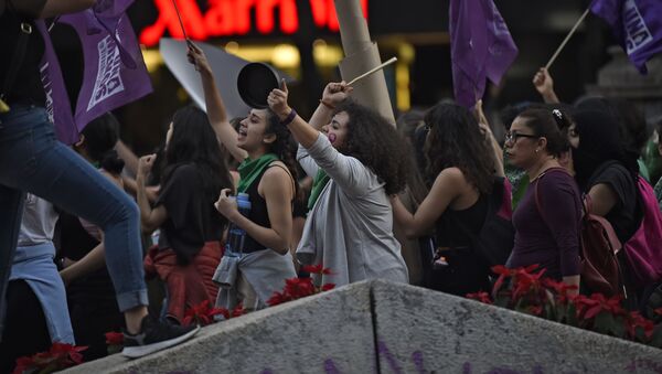 Mujeres protestando en Ciudad de México (archivo) - Sputnik Mundo