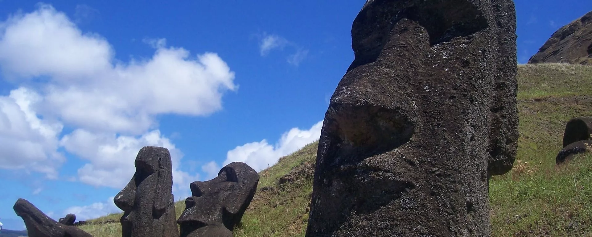 Estatuas moái de la isla de Pascua  - Sputnik Mundo, 1920, 19.02.2024