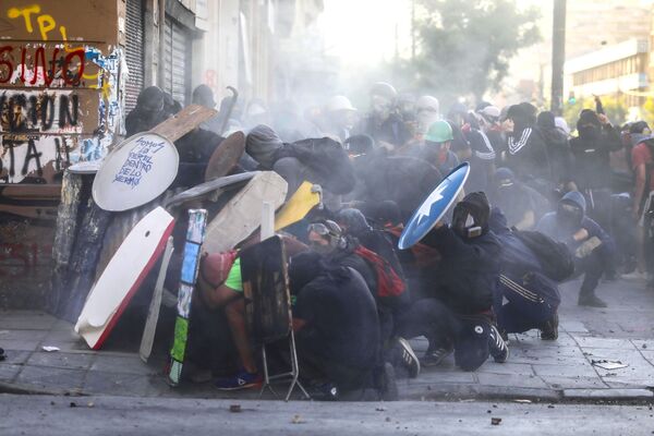Las heroínas del estallido social en Chile Las heroínas del estallido social en Chile - Sputnik Mundo