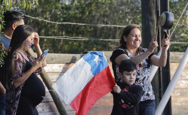 Las heroínas del estallido social en Chile Las heroínas del estallido social en Chile - Sputnik Mundo