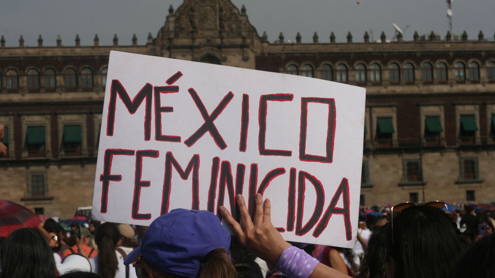 Megamarcha feminista en la Ciudad de México por el Día Internacional de la Mujer - Sputnik Mundo, 1920, 27.08.2021