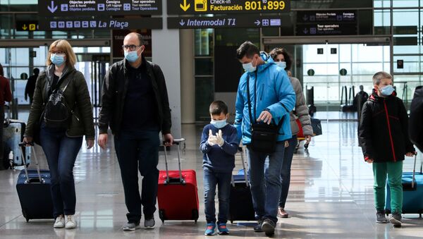 Los viajeros en el aeropuerto de Barcelonaa - Sputnik Mundo
