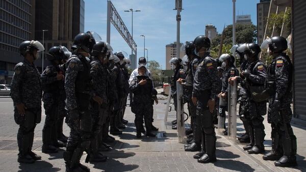 Cuerpos de seguridad en el primer día de cuarentena en Venezuela - Sputnik Mundo