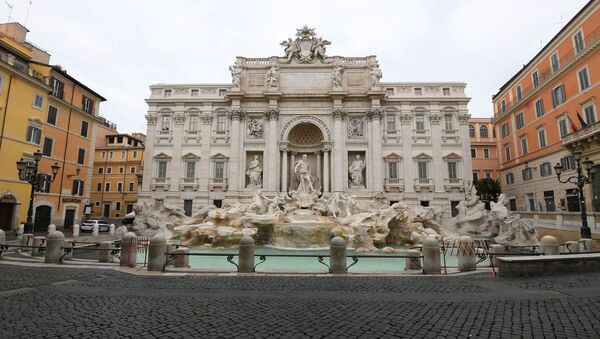 La Fontana de Trevi en Roma sin turistas - Sputnik Mundo