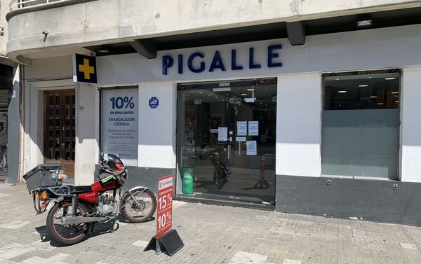 Farmacia Pigalle, en Pocitos, Montevideo - Sputnik Mundo